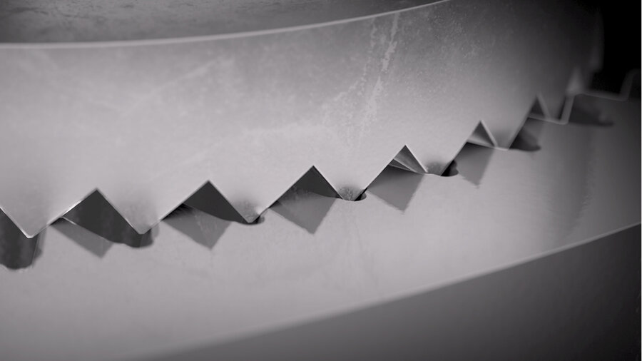 Fig. 3 With VarioChamfer, a ring gear can be splined and deburred in a single clamping operation